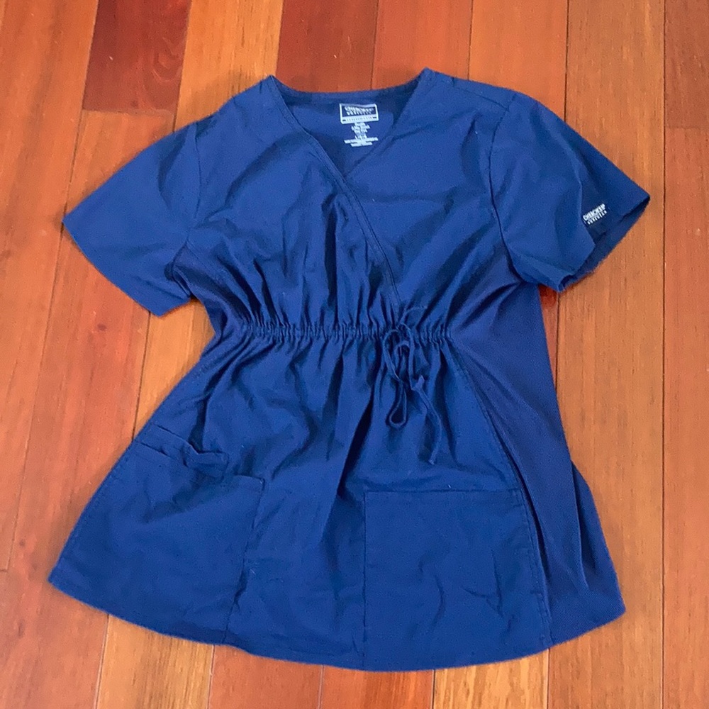 Maternity scrub top
